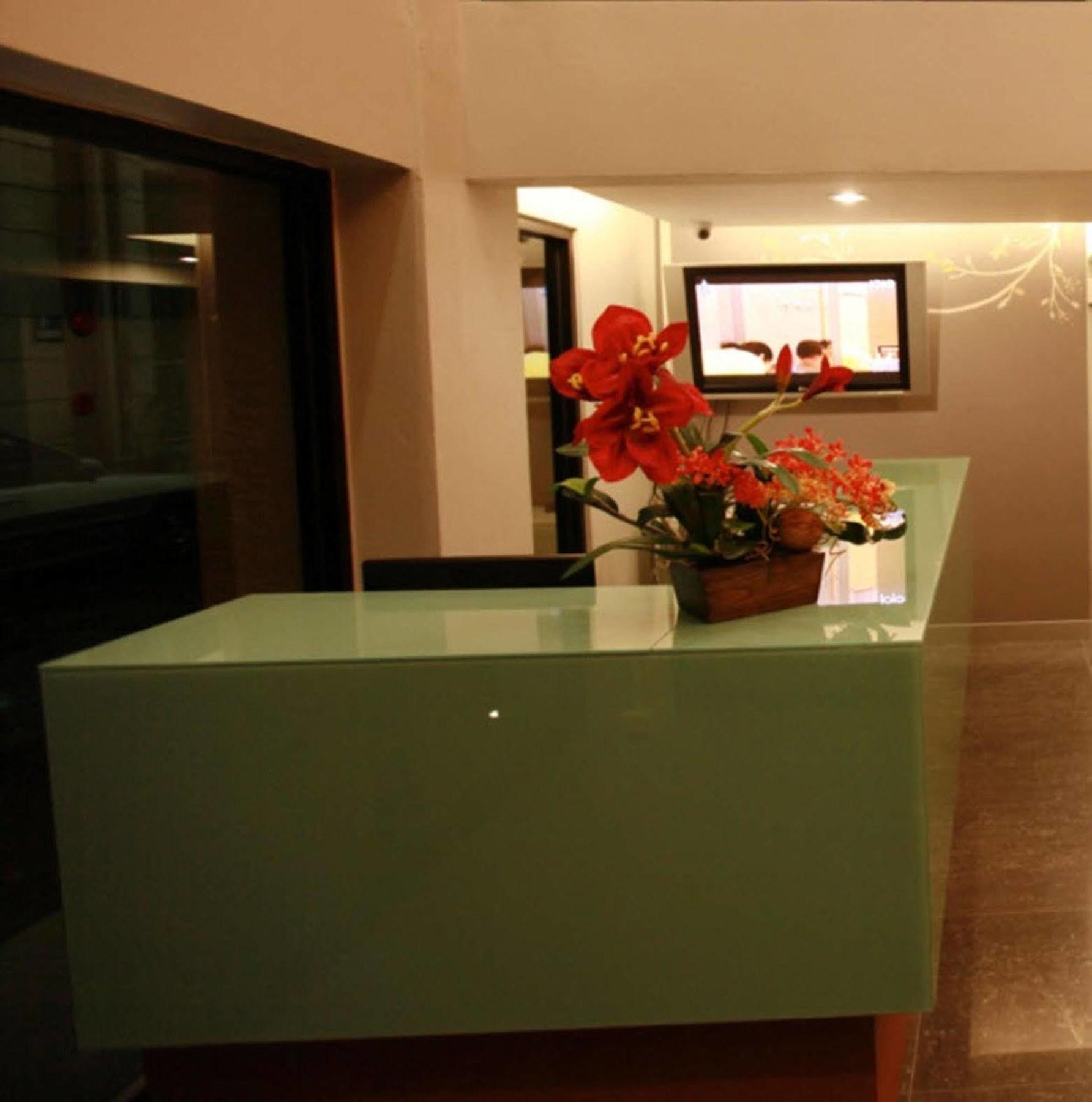 The Bangkok Major Suite Exterior foto